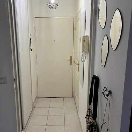 Comfortable 2 Bedroom Apartment